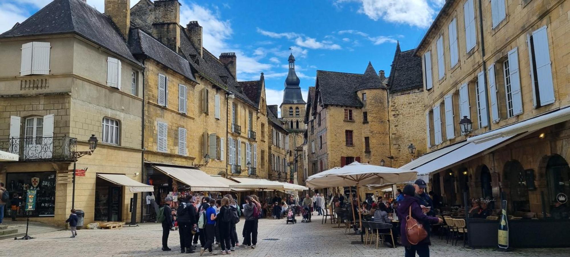 Le Tourny-Studio Cosy Avec Ascenseur- Sarlat - Coeur Cite Medievale Сарла-ла-Канеда Экстерьер фото